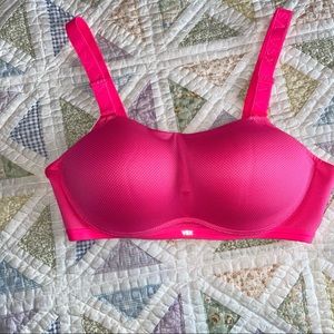 Victoria Secret sport bra nwot